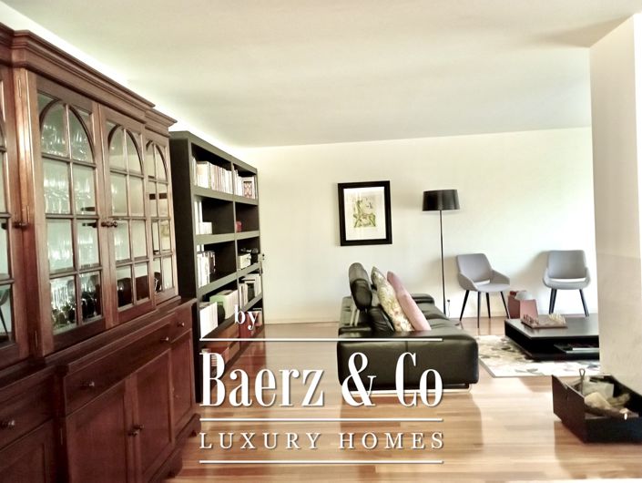 Image No.5-5 Bed Property for sale