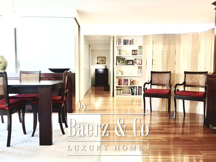 Image No.6-5 Bed Property for sale