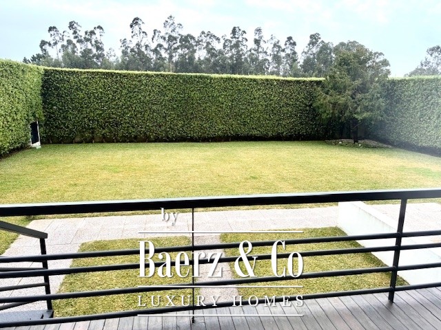 Image No.8-5 Bed Property for sale