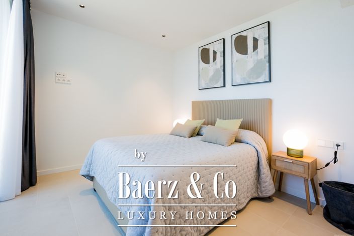 Image No.27-3 Bed Villa for sale