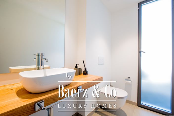 Image No.29-3 Bed Villa for sale