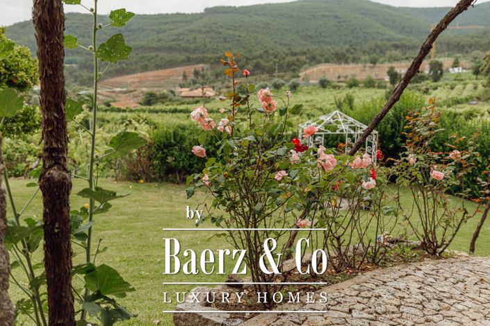 Image No.13-5 Bed Property for sale