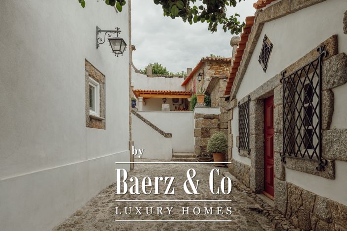 Image No.20-5 Bed Property for sale