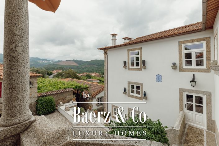 Image No.3-5 Bed Property for sale