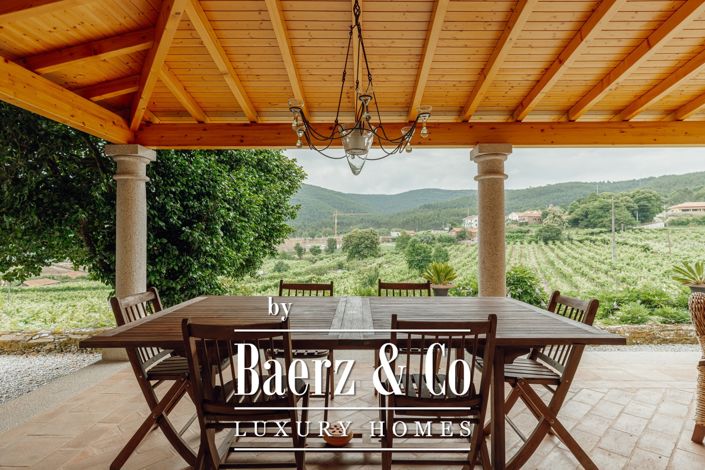 Image No.6-5 Bed Property for sale