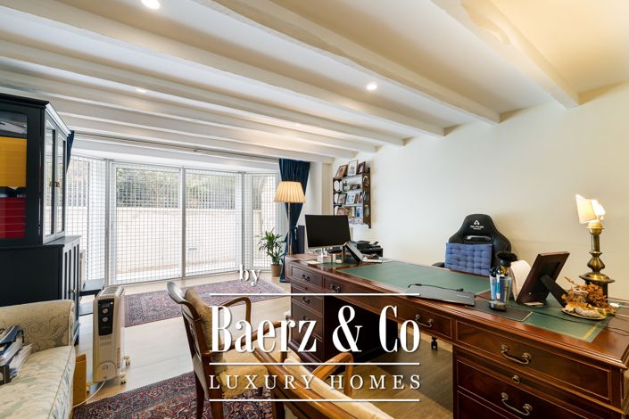 Image No.26-6 Bed House for sale