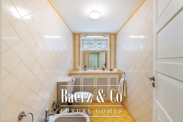 Image No.27-6 Bed House for sale