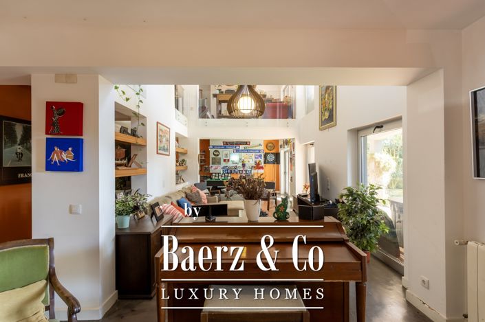 Image No.25-4 Bed House for sale