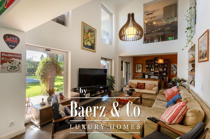 Image No.4-4 Bed House for sale