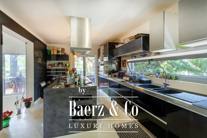 Image No.7-4 Bed House for sale