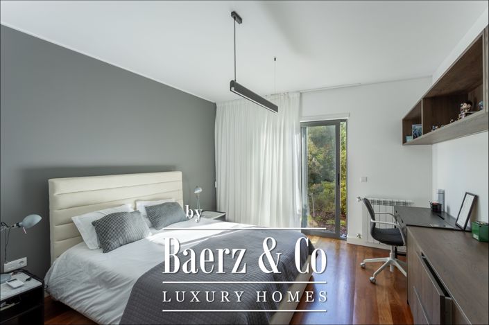 Image No.12-3 Bed House for sale