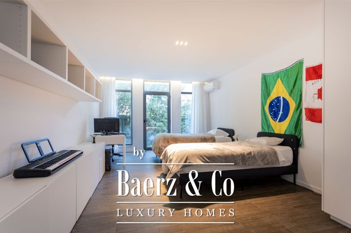 Image No.15-3 Bed House for sale