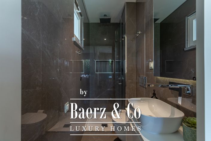 Image No.10-4 Bed House for sale