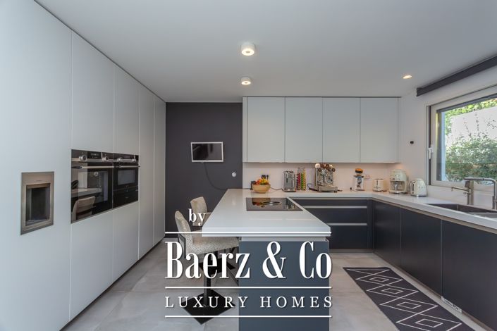 Image No.16-4 Bed House for sale