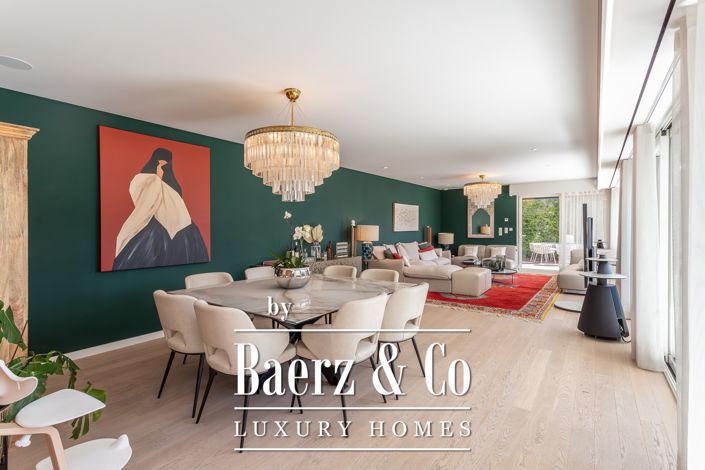 Image No.24-4 Bed House for sale