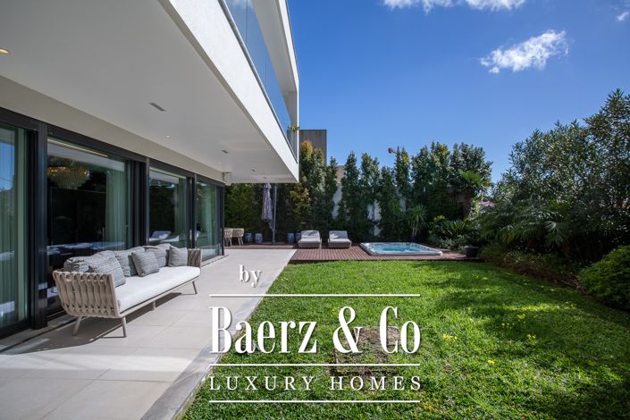 Image No.25-4 Bed House for sale