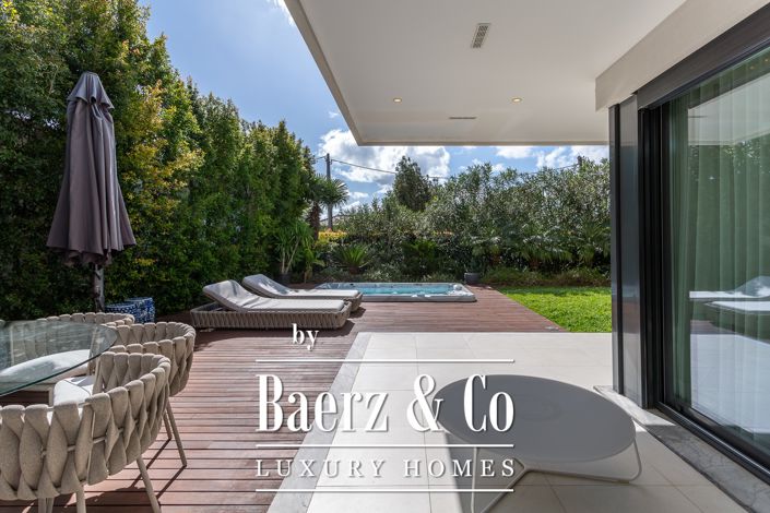 Image No.30-4 Bed House for sale