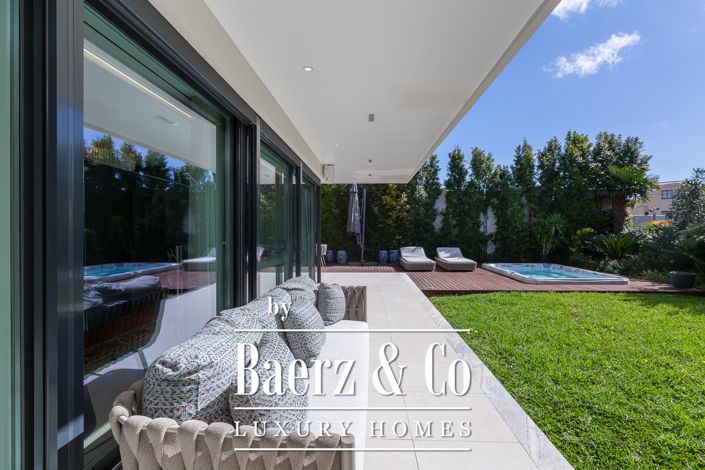 Image No.4-4 Bed House for sale