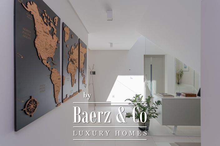 Image No.6-4 Bed House for sale