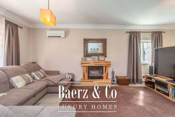 Image No.11-3 Bed House for sale