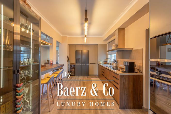 Image No.17-3 Bed House for sale