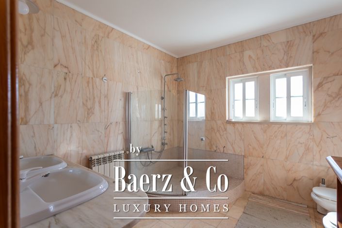 Image No.25-3 Bed House for sale