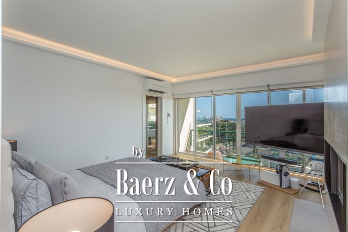 Image No.22-5 Bed Penthouse for sale