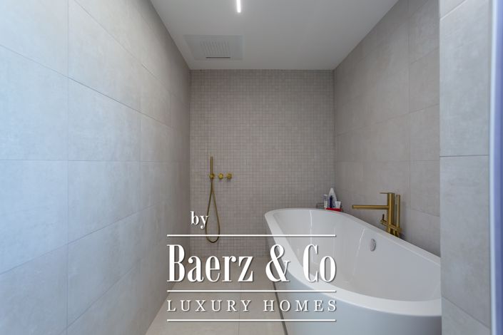 Image No.32-5 Bed Penthouse for sale