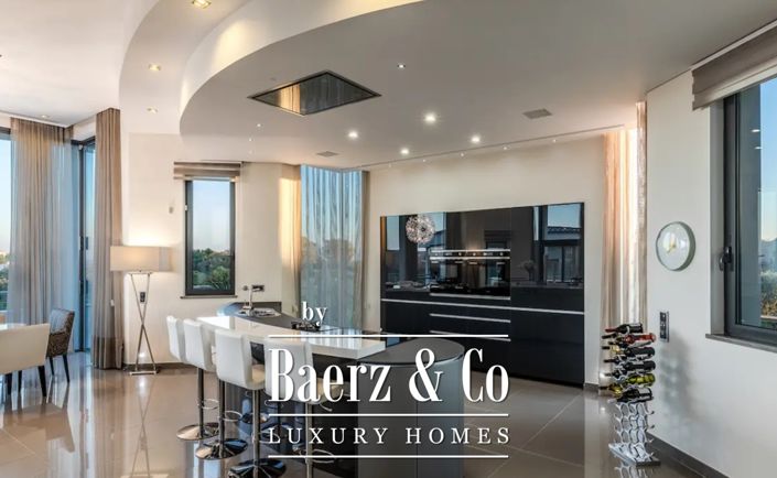 Image No.2-5 Bed House for sale