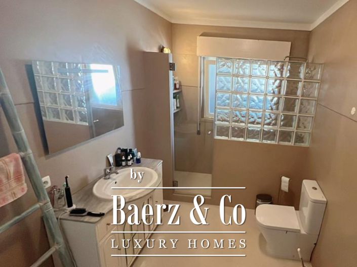 Image No.11-2 Bed House for sale