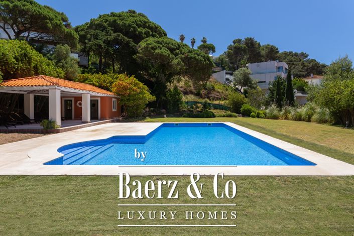 Image No.1-5 Bed Duplex for sale