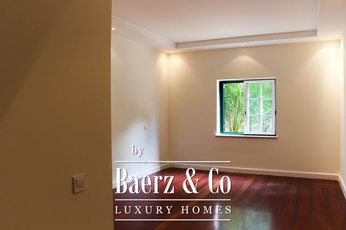 Image No.8-5 Bed Duplex for sale