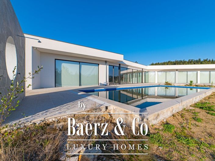 Image No.2-4 Bed House for sale