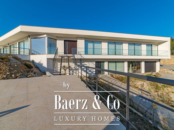 Image No.27-4 Bed House for sale