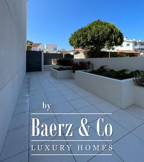 Image No.20-3 Bed Apartment for sale