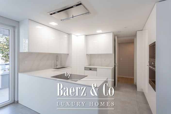 Image No.10-3 Bed Apartment for sale