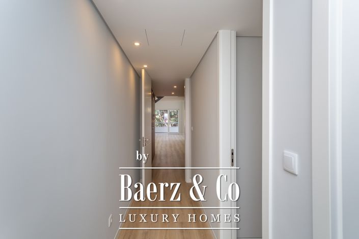 Image No.21-3 Bed Apartment for sale