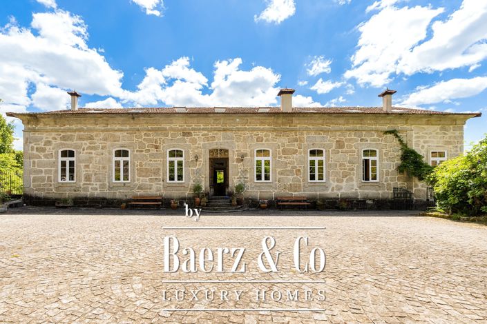 Image No.5-10 Bed Farmhouse for sale