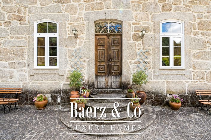 Image No.7-10 Bed Farmhouse for sale