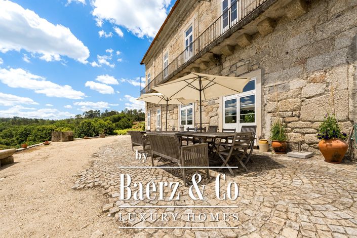 Image No.8-10 Bed Farmhouse for sale