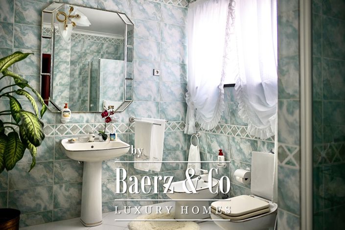 Image No.10-4 Bed House for sale