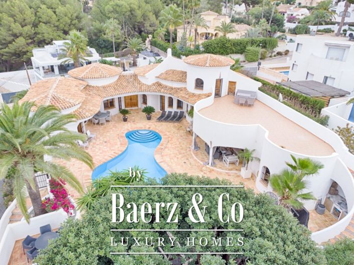 Image No.1-5 Bed Villa for sale