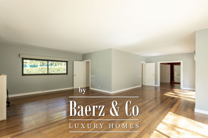 Image No.11-4 Bed House for sale