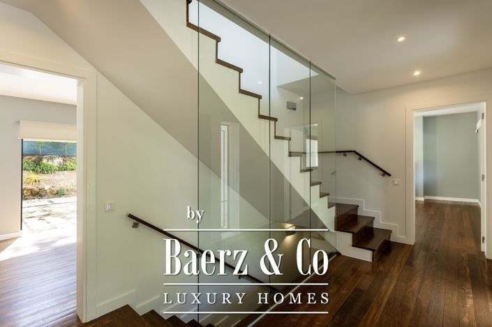 Image No.16-4 Bed House for sale