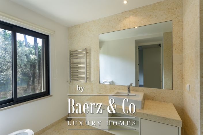 Image No.27-4 Bed House for sale