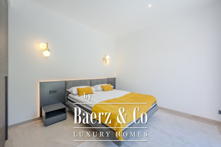 Image No.10-4 Bed Apartment for sale