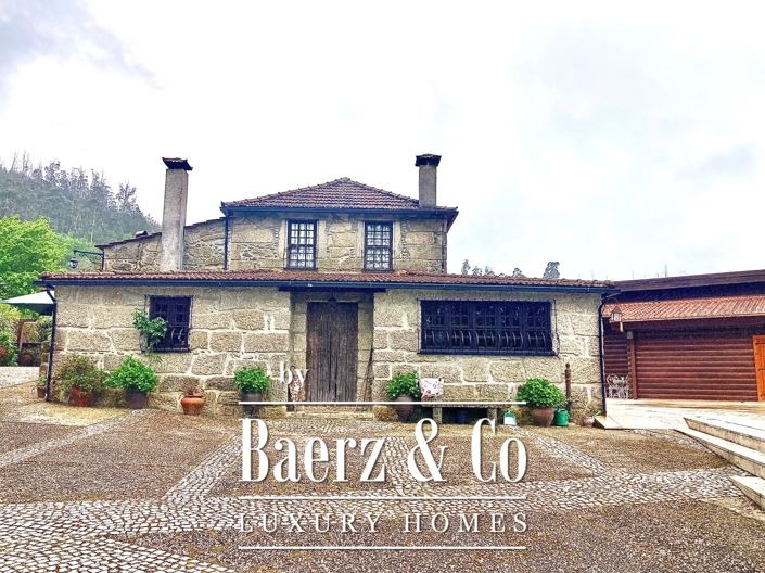 Image No.6-5 Bed Farmhouse for sale