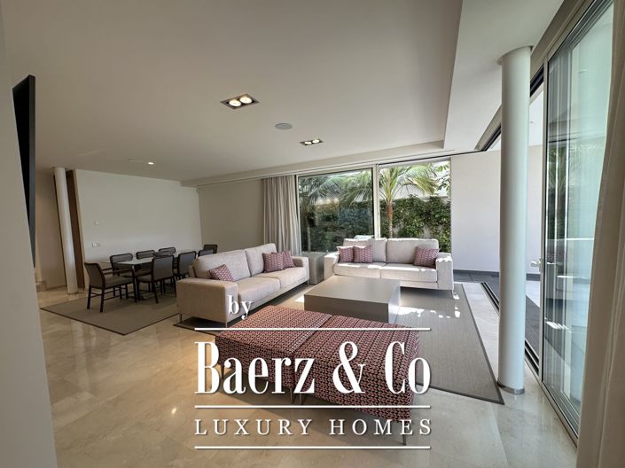 Image No.3-Villa de 4 chambres à vendre à Playa de las Americas