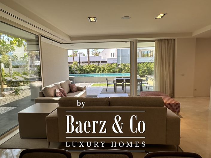 Image No.4-4 Bed Villa for sale