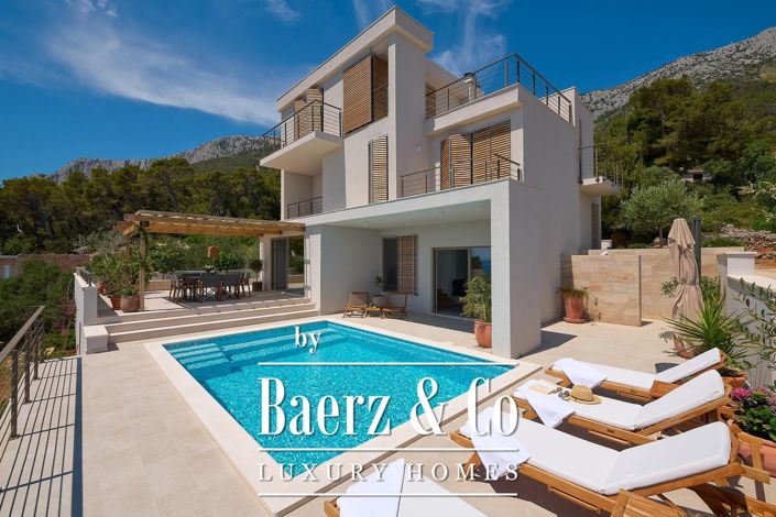 Image No.1-4 Bed Villa for sale
